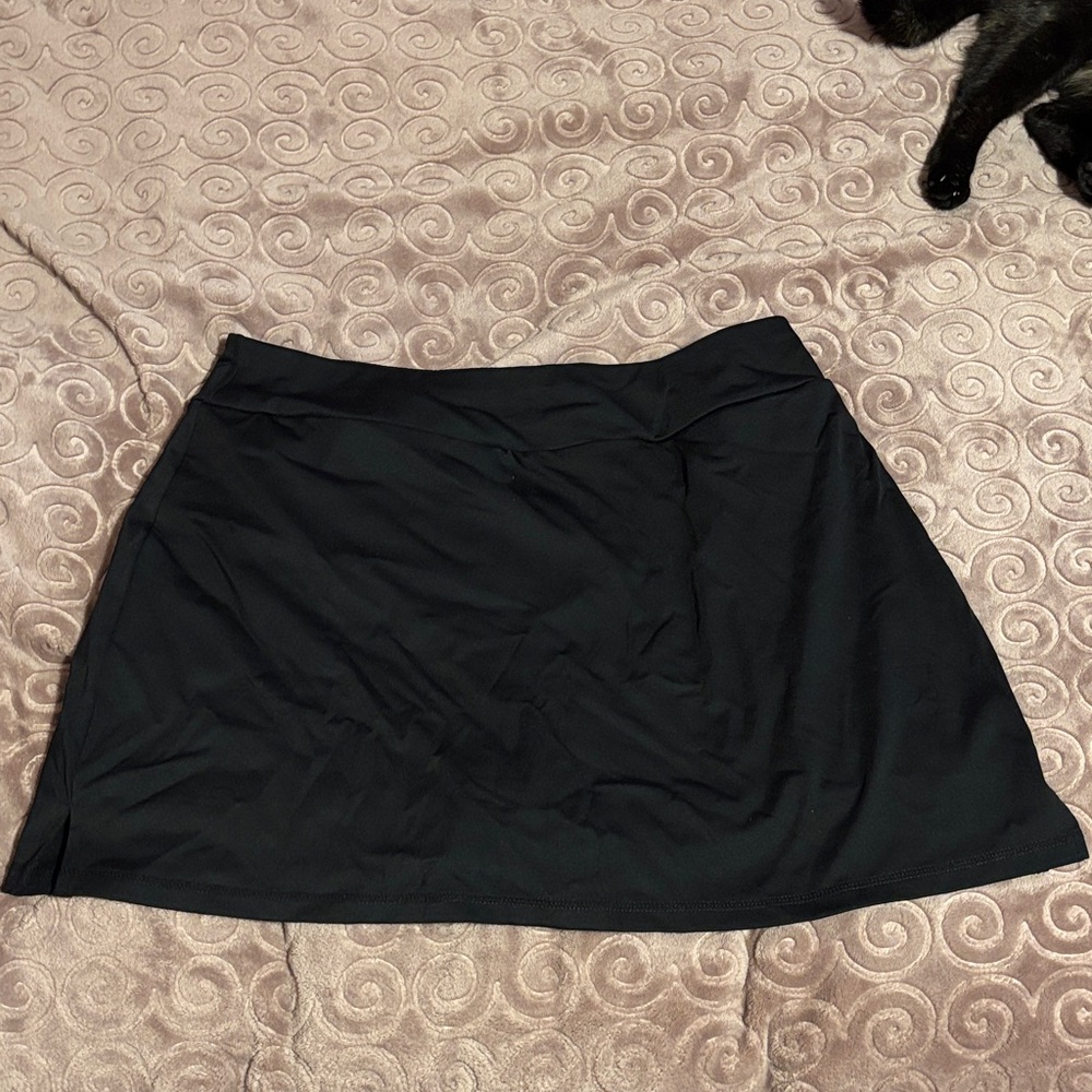 Lou Keith black stretchy skort